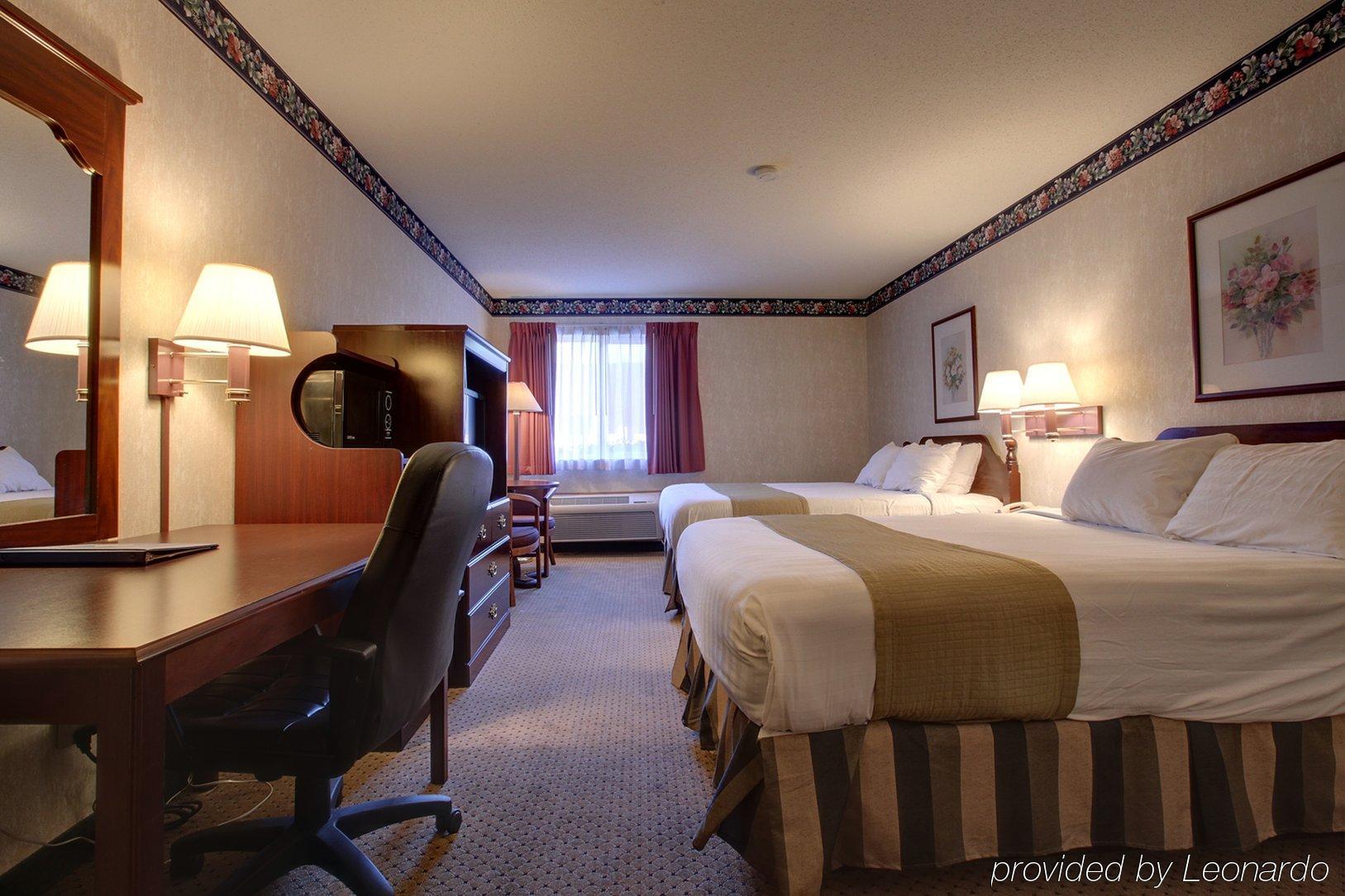 Americas Best Value Inn And Suites Saint Charles Cameră foto