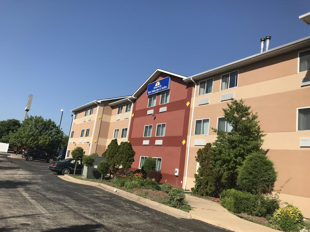 Americas Best Value Inn And Suites Saint Charles Exterior foto