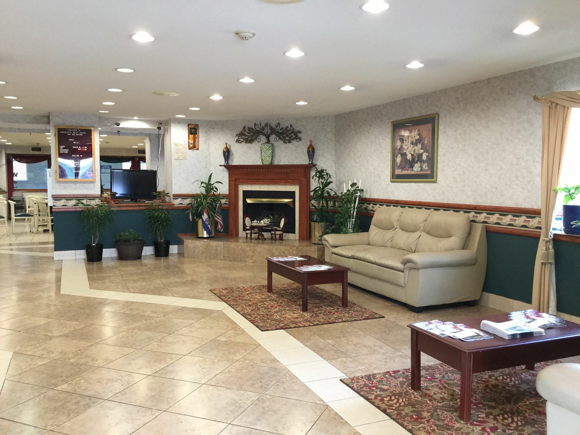 Americas Best Value Inn And Suites Saint Charles Exterior foto