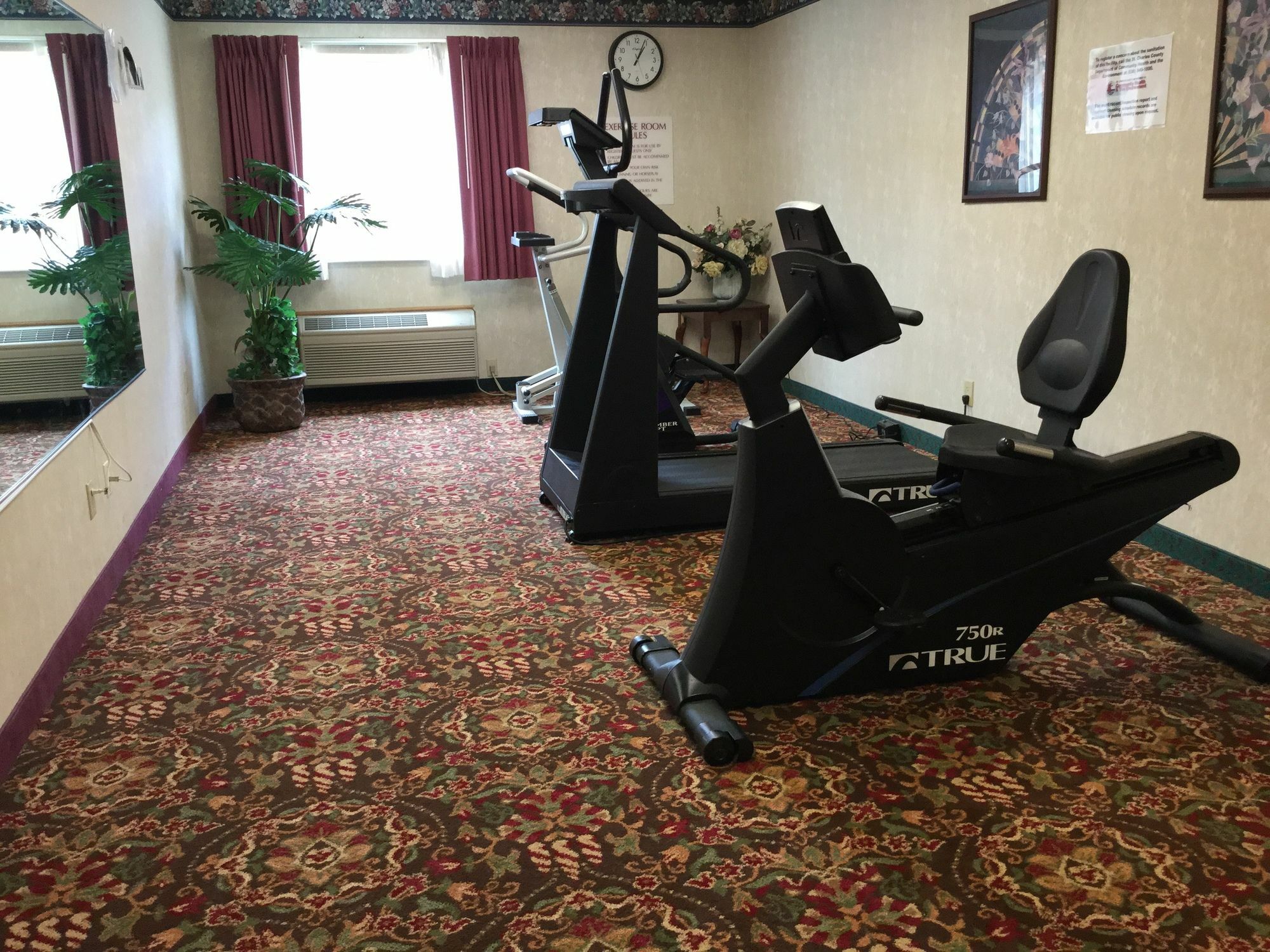 Americas Best Value Inn And Suites Saint Charles Exterior foto